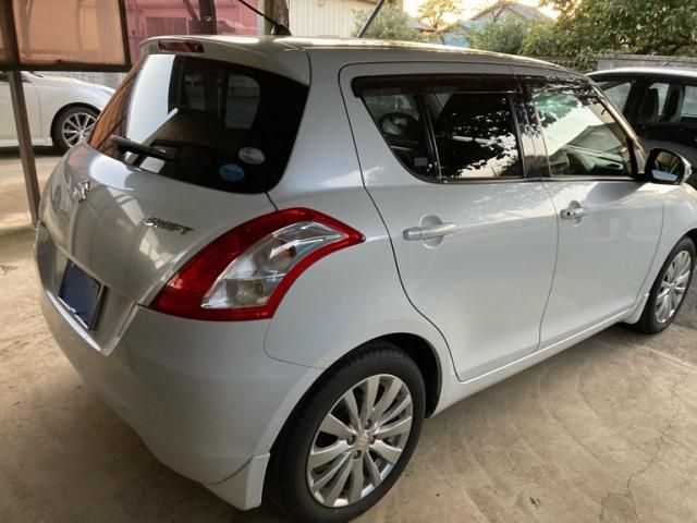SUZUKI SWIFT 2011