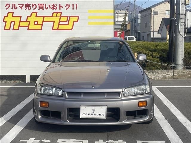 NISSAN SKYLINE 2000