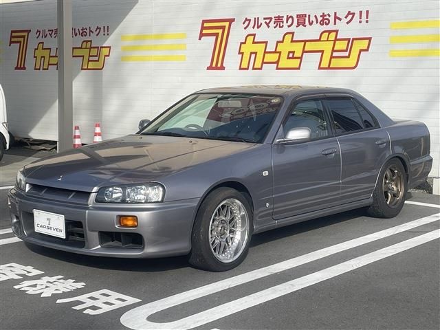 NISSAN SKYLINE 2000