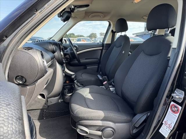 BMW BMW MINI COOPER D CROSSOVER 2014