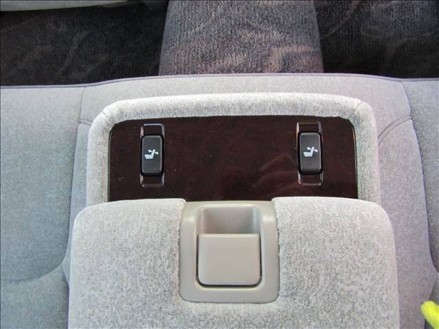 TOYOTA CROWN sedan 2002