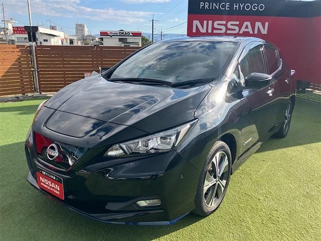 NISSAN LEAF 2021