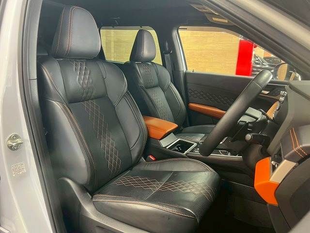 MITSUBISHI OUTLANDER PHEV 2022