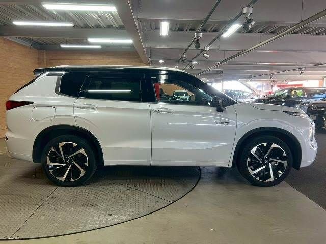 MITSUBISHI OUTLANDER PHEV 2022