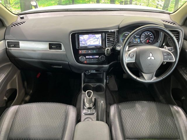 MITSUBISHI OUTLANDER PHEV 2014