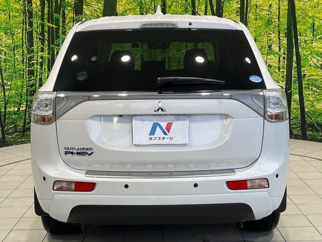 MITSUBISHI OUTLANDER PHEV 2014