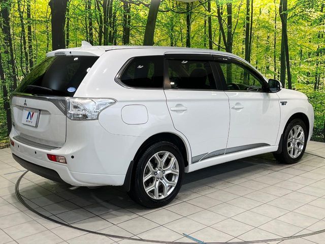 MITSUBISHI OUTLANDER PHEV 2014