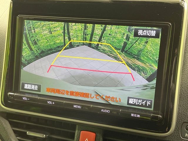 TOYOTA VOXY HYBRID 2018