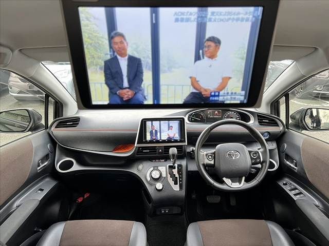 TOYOTA SIENTA HYBRID 2019