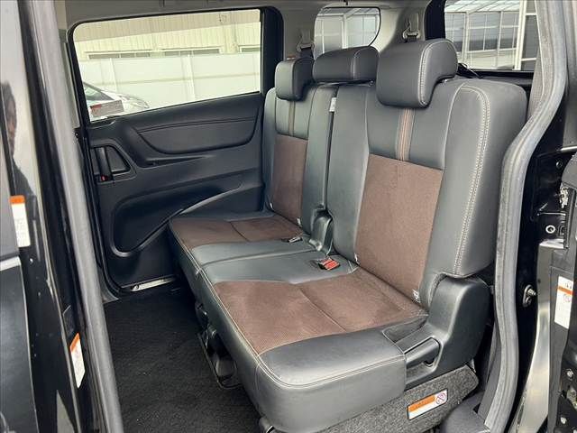 TOYOTA SIENTA HYBRID 2019