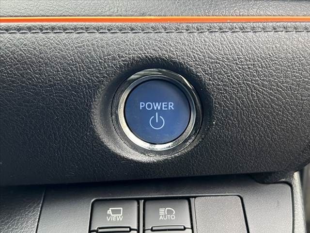 TOYOTA SIENTA HYBRID 2019