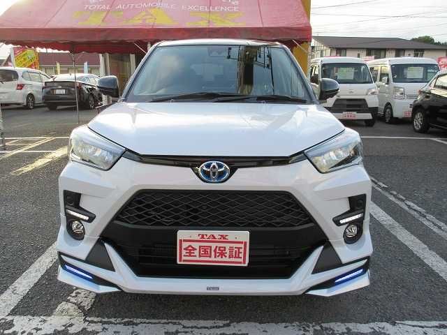 TOYOTA RAIZE HYBRID 2025