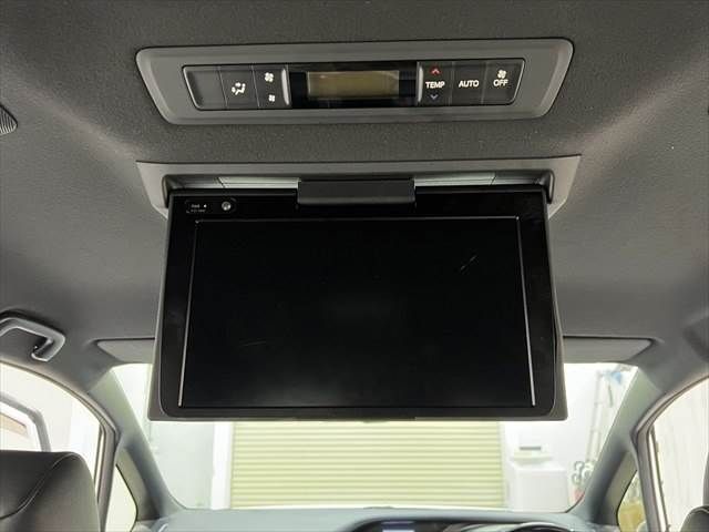 TOYOTA ESQUIRE HYBRID 2019