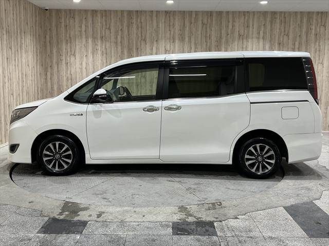 TOYOTA ESQUIRE HYBRID 2019