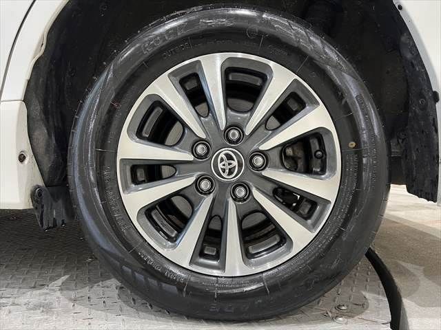 TOYOTA ESQUIRE HYBRID 2019