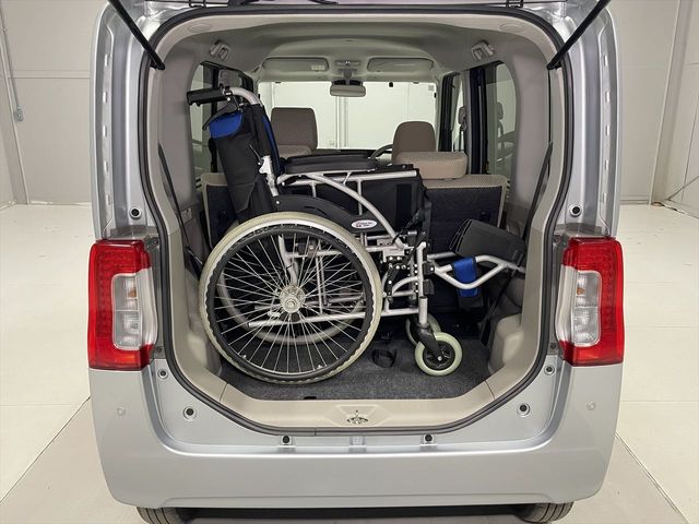 DAIHATSU TANTO 4WD 2019