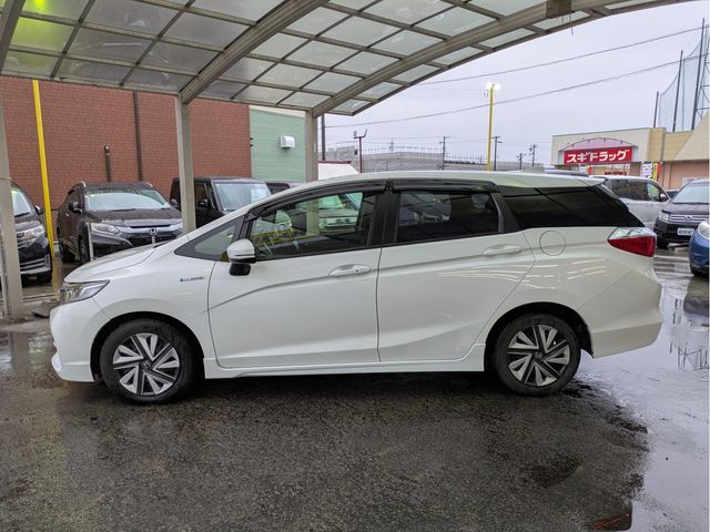 HONDA SHUTTLE HYBRID 2015