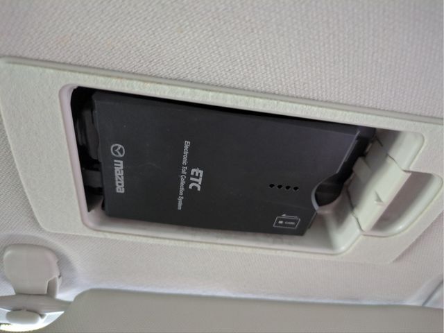 MAZDA AXELA HYBRID 2015