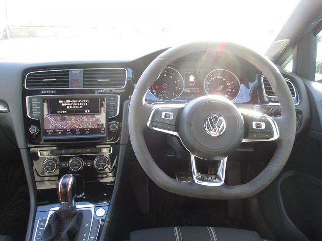 VOLKSWAGEN VOLKSWAGEN GOLF GTI 2016