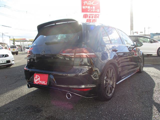 VOLKSWAGEN VOLKSWAGEN GOLF GTI 2016
