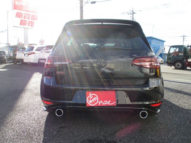 VOLKSWAGEN VOLKSWAGEN GOLF GTI 2016