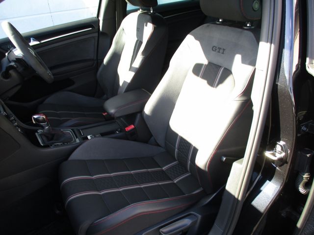 VOLKSWAGEN VOLKSWAGEN GOLF GTI 2016