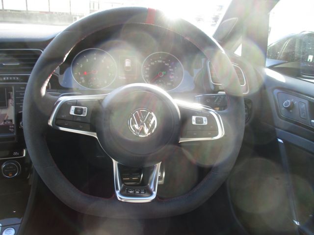 VOLKSWAGEN VOLKSWAGEN GOLF GTI 2016