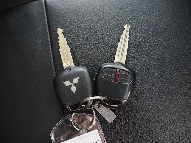 MITSUBISHI PAJERO wagon 2012