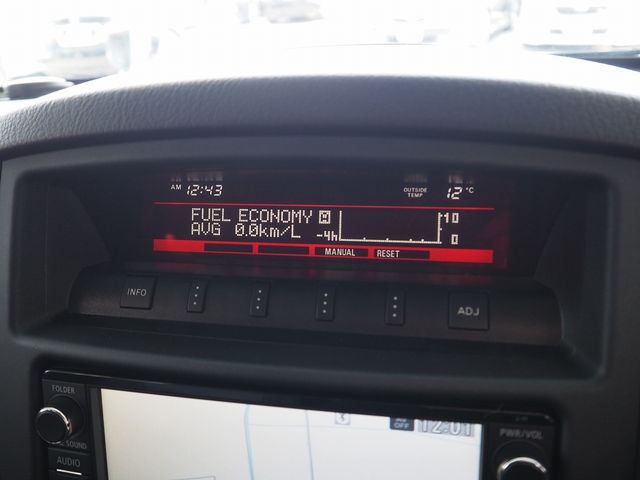 MITSUBISHI PAJERO wagon 2012