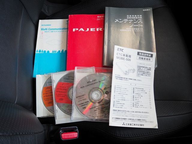 MITSUBISHI PAJERO wagon 2012