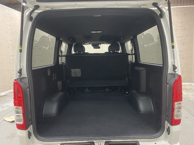 TOYOTA HIACE van 2WD 2025