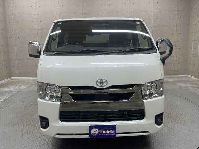 TOYOTA HIACE van 2WD 2025