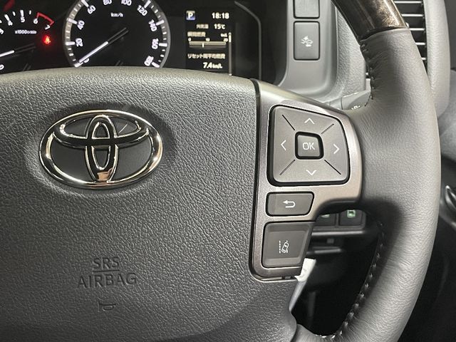 TOYOTA HIACE van 2WD 2025