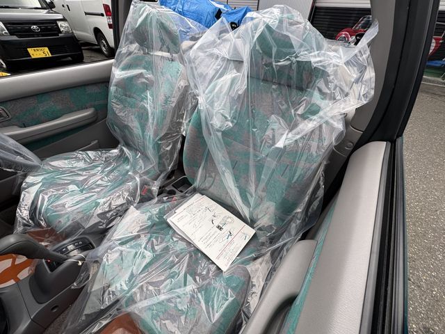 NISSAN MARCH open 1999