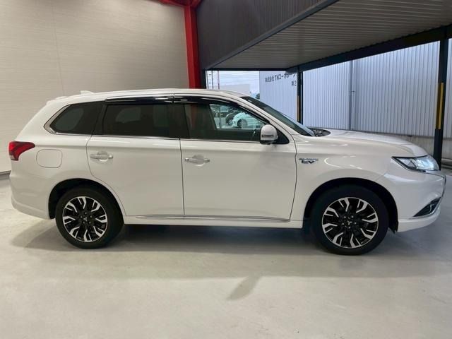 MITSUBISHI OUTLANDER PHEV 2017