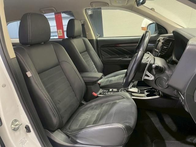 MITSUBISHI OUTLANDER PHEV 2017