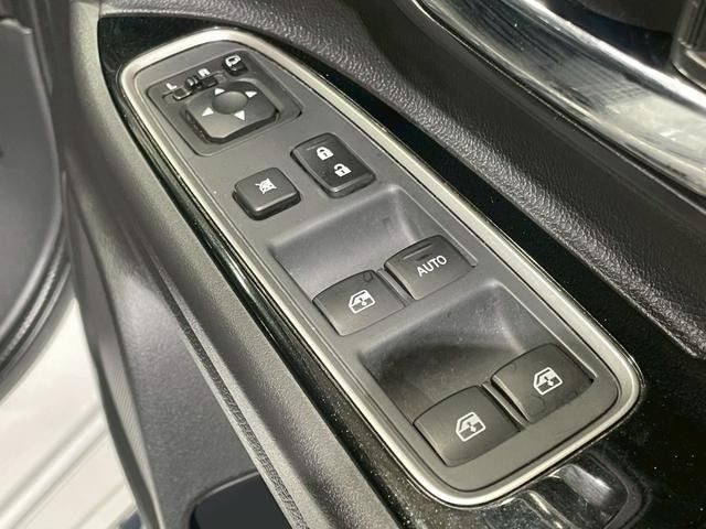 MITSUBISHI OUTLANDER PHEV 2017