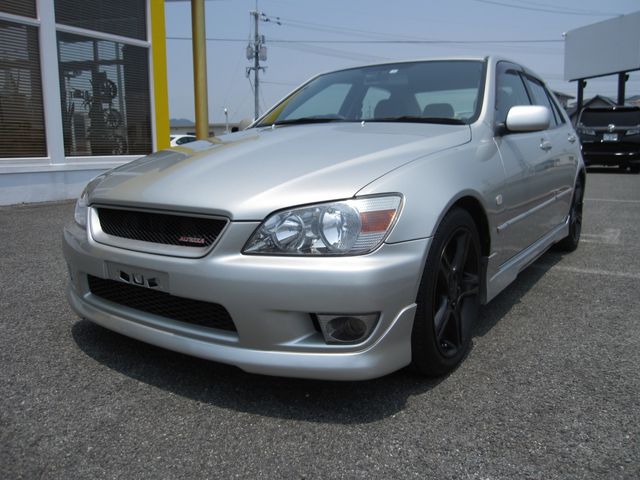 TOYOTA ALTEZZA 2002