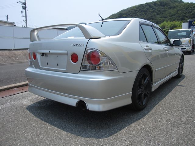 TOYOTA ALTEZZA 2002