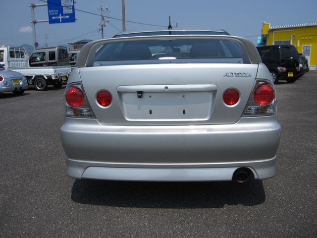 TOYOTA ALTEZZA 2002
