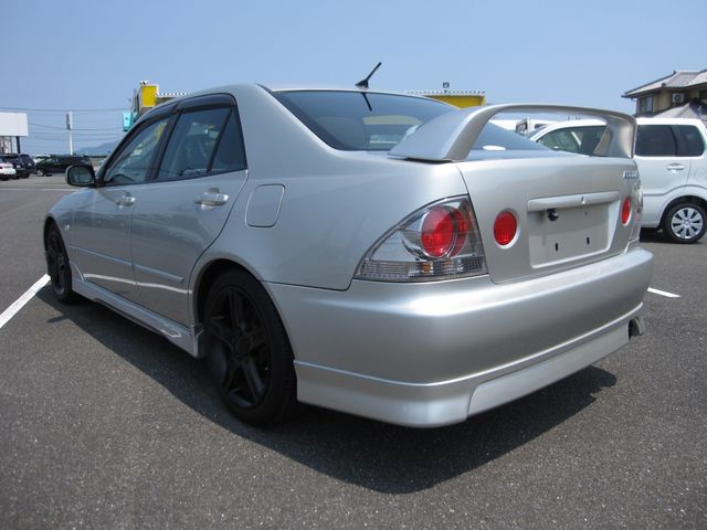 TOYOTA ALTEZZA 2002