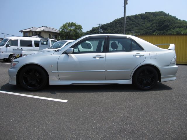 TOYOTA ALTEZZA 2002