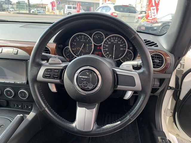 MITSUOKA Himiko 2011