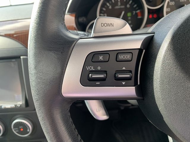 MITSUOKA Himiko 2011