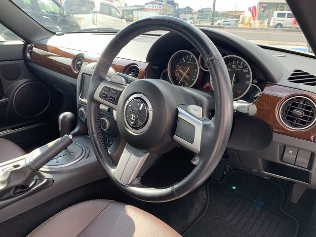 MITSUOKA Himiko 2011