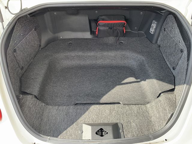 MITSUOKA Himiko 2011