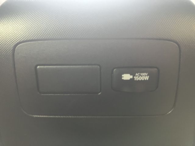 TOYOTA ESTIMA HYBRID 4WD 2017