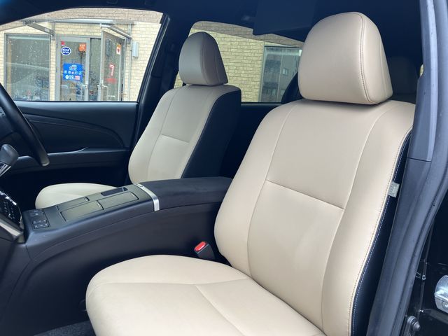 TOYOTA ESTIMA HYBRID 4WD 2017