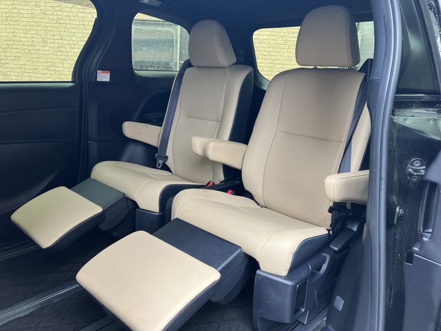 TOYOTA ESTIMA HYBRID 4WD 2017