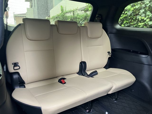 TOYOTA ESTIMA HYBRID 4WD 2017